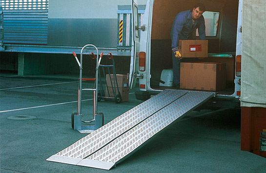 AOS-type aluminium loading rails